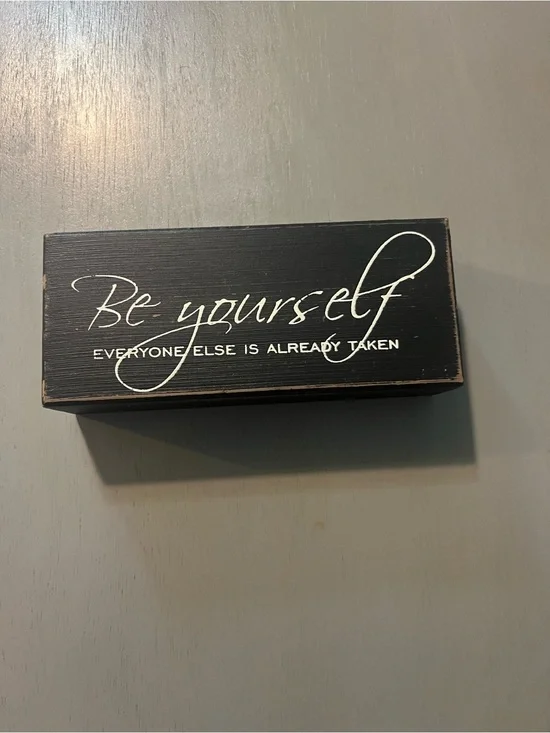 Charming Distressed Wooden Box Sign - 