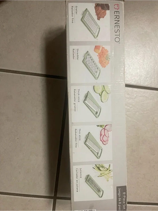 8-Piece Green Kitchen Slicer and Grater Set