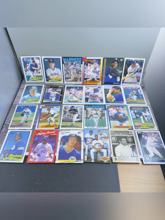 Seattle Mariners Card Lot of 24 Ichiro Reynolds Davis +