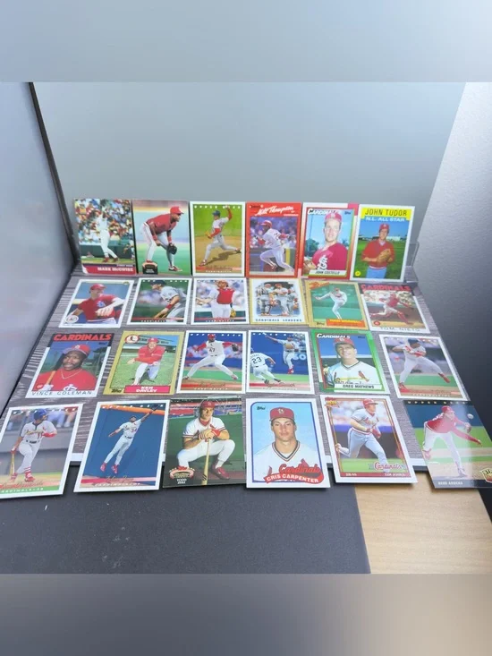 St Louis Cardinals Card Lot of 24 McGwire Ozzie Smith + 90s Mix