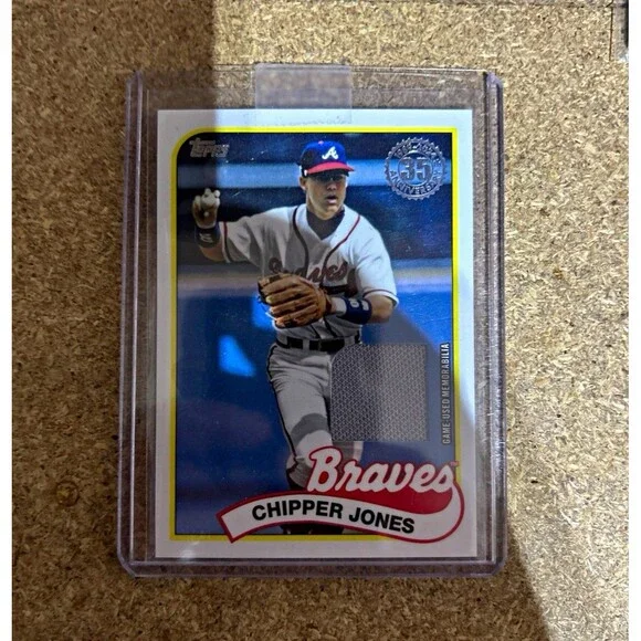 Topps 2024 Series 1 1989 Baseball Relics Chipper Jones #89BR-CJ MEM Braves