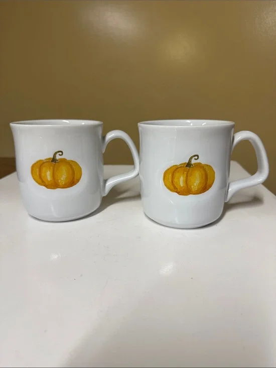 Williams Sonoma Sugar Pumpkin Collection Coffee Mugs Fall Harvest 12oz set of 2