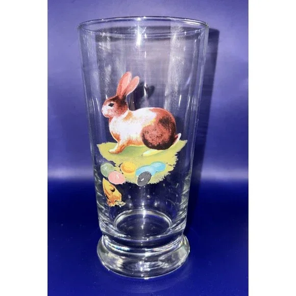 Williams & Sonoma 6-inch Vintage Bunny Glass