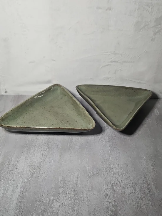 Williams-Sonoma Triangle Snack Dishes, set of 2.