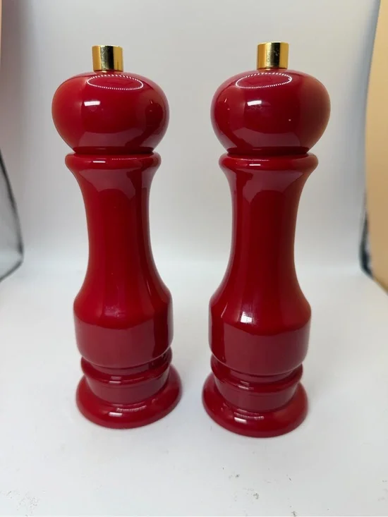 Williams Sonoma Traditional Red Salt & Pepper Mills Set