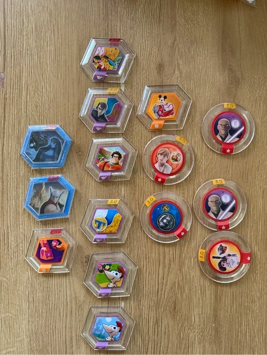 Disney Trading Tokens in Blue, Purple, Orange, Red and Yellow