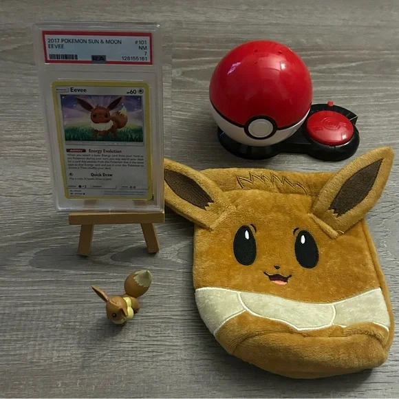 Rare Eevee Character Pokemon Card Combo