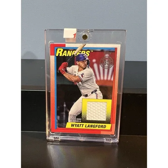 Topps 2025 Series 1 Wyatt Langford 1990 Topps Relic T90R-WL Rangers