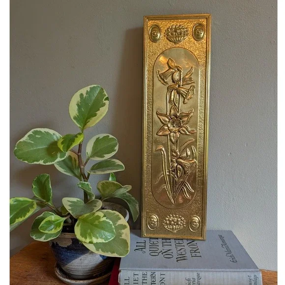 Vintage Brass Daffodil Floral Wall Plaque Embossed Gold Art Montgomery Ward