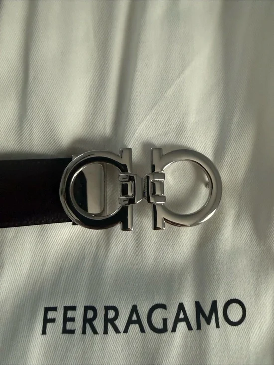 Men’s Ferragamo belt
