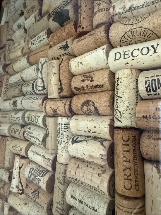 200 Wine Corks - crafts & art, nature theme, elk antlers