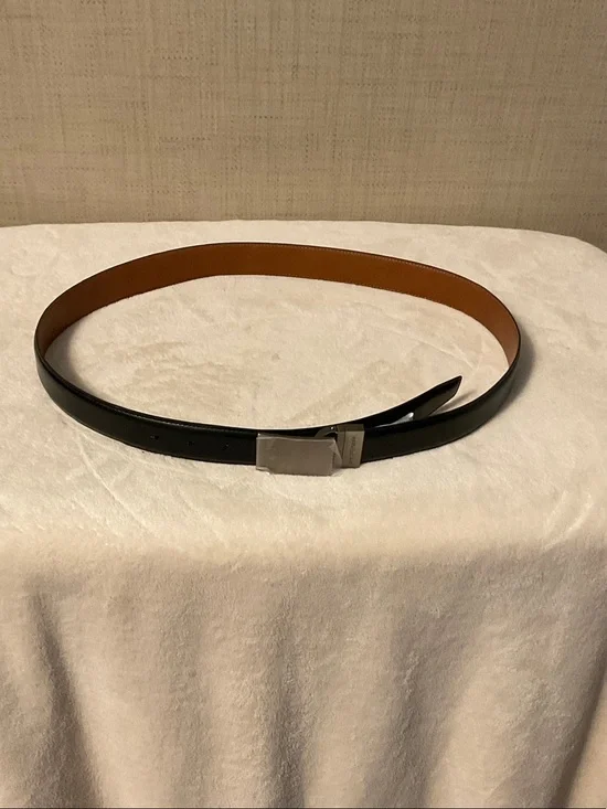 SwissGear Black and Brown Reversible Leather Belt with Silver Buckle