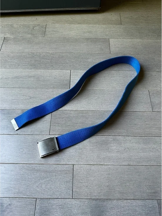 Nike Blue Canvas Belt with Metal Buckle Athletic Golf Activewear 37”