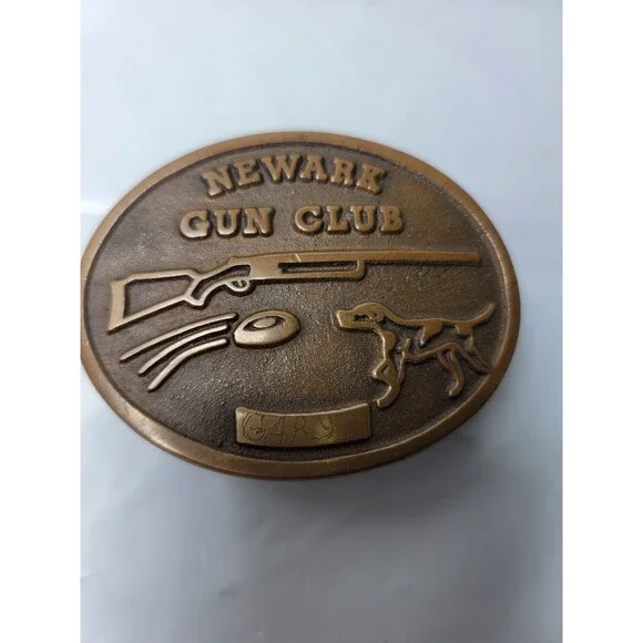 Vintage Newark Gun Club Belt Buckle Brass Bronze Tone Hunting Dog Shotgun Gar