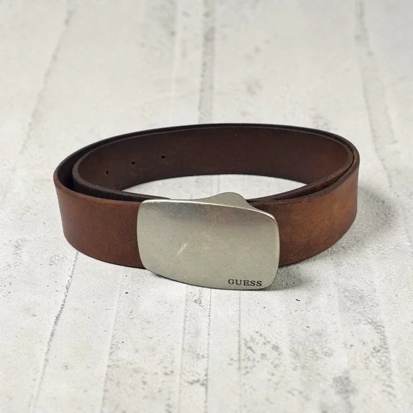 Guess Mens Brown Leather Belt Silver Plaque Buckle Distressed Rugged Vintage