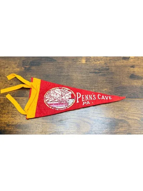 Vintage Penn's Cave PA Felt Pennant Collectible Souvenir Memorabilia 9 inches