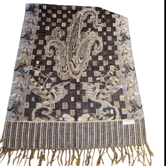 Pashmina Scarf with Paisley Black and Gold, Tassles Cashmere and Silk