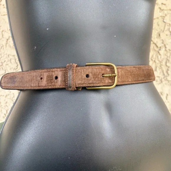 Trafalgar Brown Leather Belt with Brass Buckle sz 38 preloved no flaws