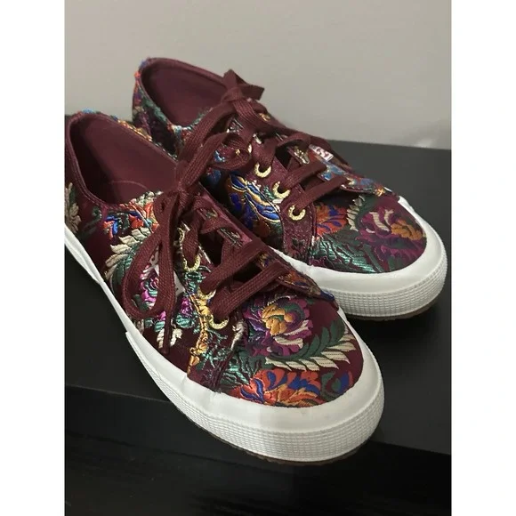 Superga Korelaw 2750 Embroidered Satin Sneakers Burgundy Floral Womens Size 7
