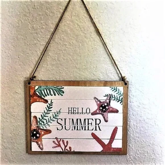 NWOT Coastal 'Hello Summer' Starfish Beach House Wooden Hanging Sign