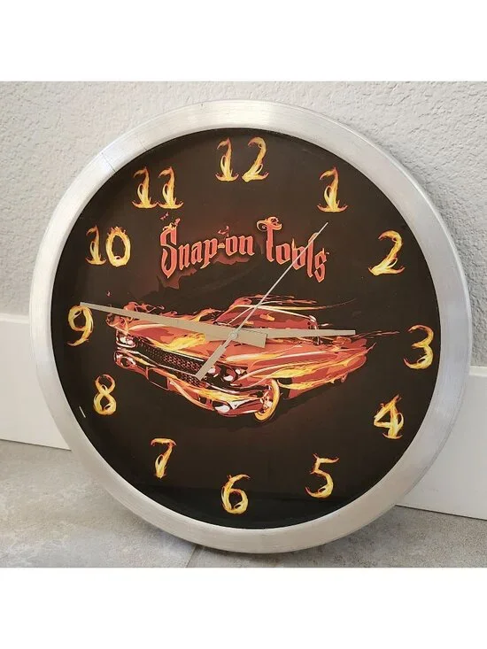 Snap On Tools Round 14in Wall Clock Flaming Cadillac Convertible Silver Frame