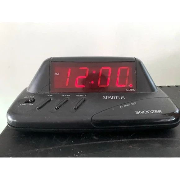 Spartus Digital Standard Alarm Clock- WORKS