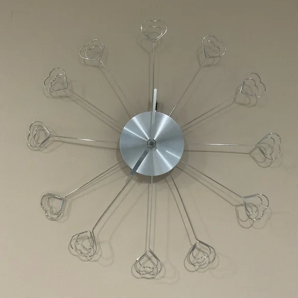 ☀️☀️Wall Silver Clock, 15” diameter