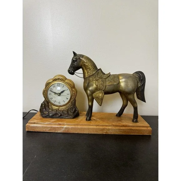Vintage United Clock Corp Horse Mantel Clock ‎ Western Boho Model 310