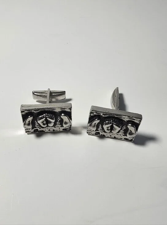 Vtg Silver-Tone Rectangular Men’s Cufflinks with Patterned Relief 