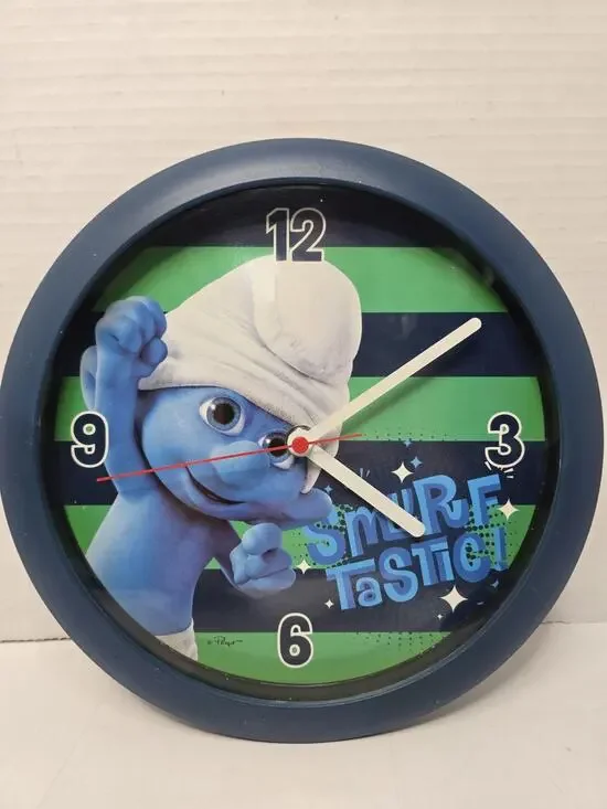 The Smurfs Blue Frame Wall Clock Smurf Tastic! Working Peyo Battery Operated