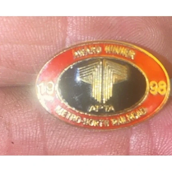 Vintage 1998 Metro North Railroad APTA Award Winner Lapel‎ Pin