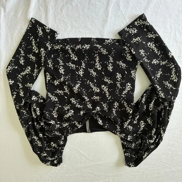 Anthropologie Black White Floral Sweetheart Twist Puff Sleeve Blouse Top Medium