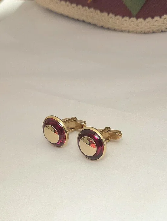 Vintage Swank Gold Plated Ruby Red Glass Cuff Links Signed Swank