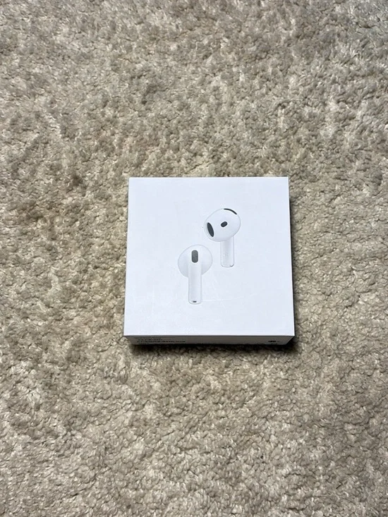 Apple White True Wireless Earbuds with Charging Case