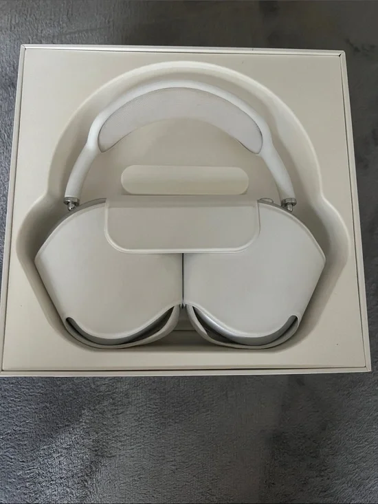 Apple AirPods Max Silver with White Headband