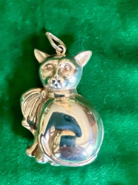 Silver Cat Pendant Charm - Polished Sterling Silver 2 x 3