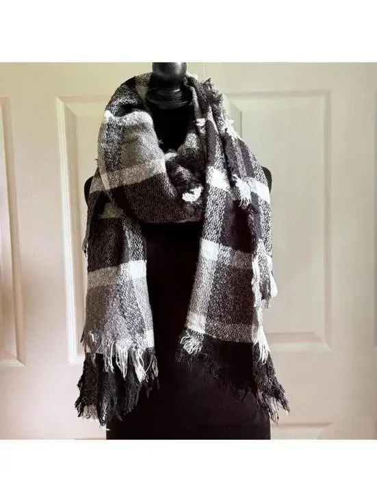 Women's Scarf | Ardene | Black Plaid