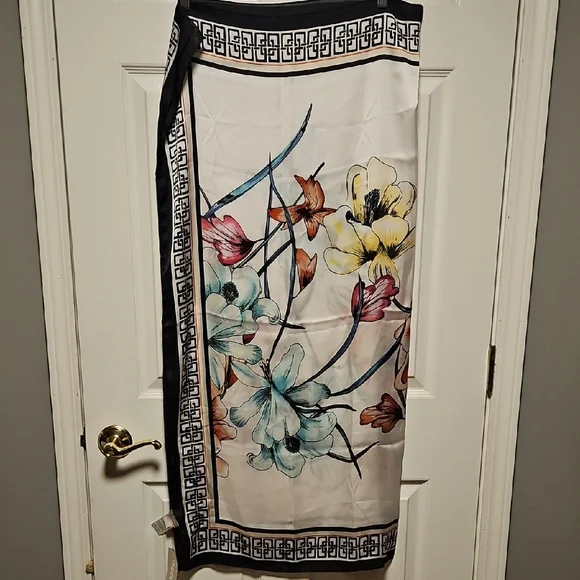 Chico's Beautiful Floral Print Scarf