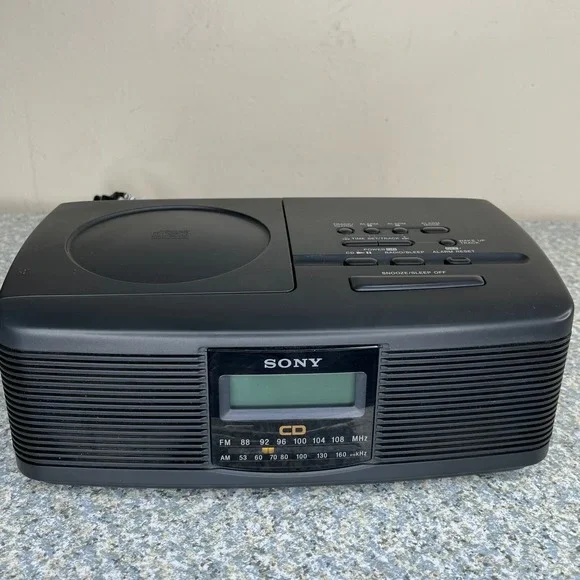 Sony CD Clock Radio ICF-CD810 Black AM FM Dream Machine Dual Alarm Vintage Works