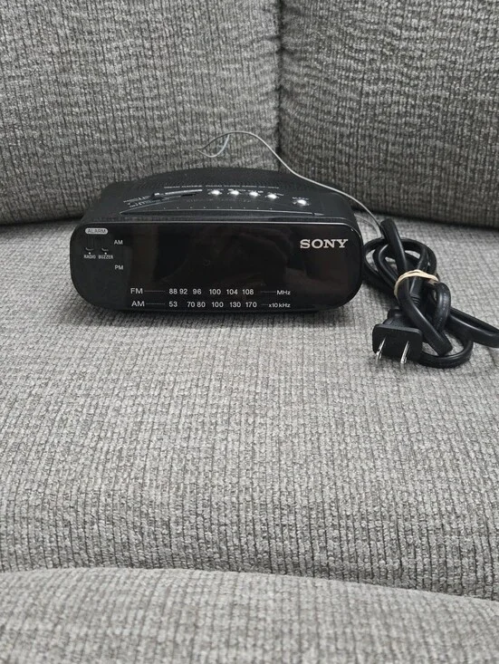 Sony Icf-C212 Dream Machine FM/AM Green LED Black Alarm Clock Radio