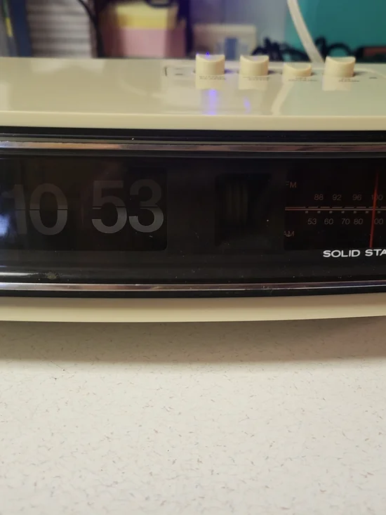 Vtg Sony Digimatic Flip Clock Radio White AM/FM Alarm Clock – Clock Works - Read