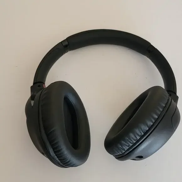 Sony WH-CH710N Wireless Bluetooth Noise-Canceling Headphones Black