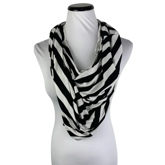 Itzy Ritzy Black White Striped‎ Nursing Mom's Scarf