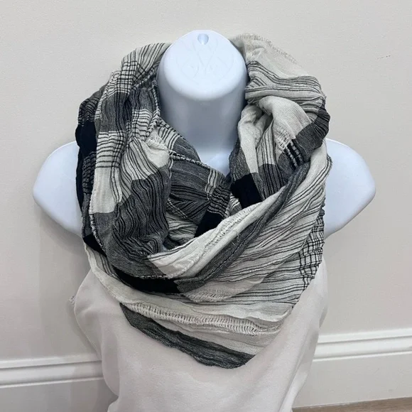 White and Black infinity scarf