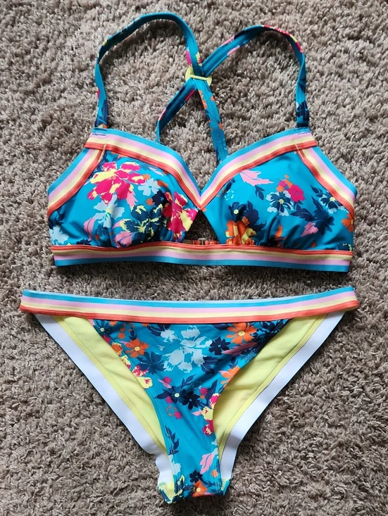 Adore Me Gisele Contour Bikini Set.