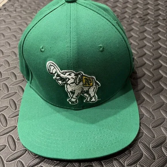 Oakland A's Hat Stampy Elephant Eva Air Promo SGA Baseball Golf  SnapBack Green