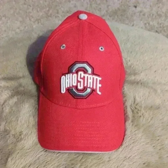 Colosseum Ohio State Buckeyes hat, size small-medium, red and white