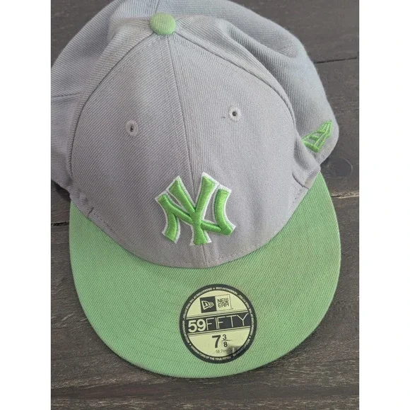 New York Yankees NYY MLB New Era 59FIFTY Fitted Cap, Sz 7 3/4, Green & Gray
