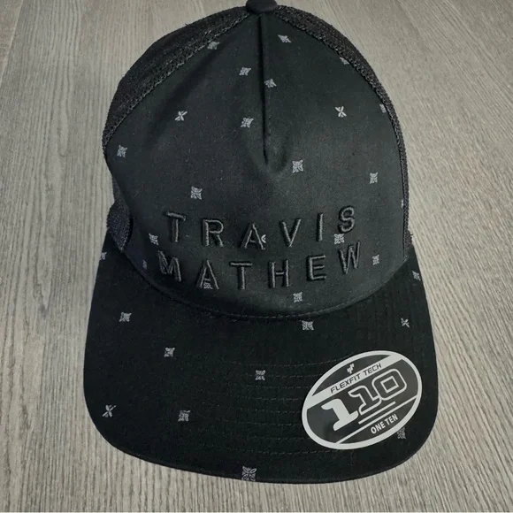 Travis Mathew Shipwreck Snapback Golf Hat Black FlexFit 110 Mesh Back New