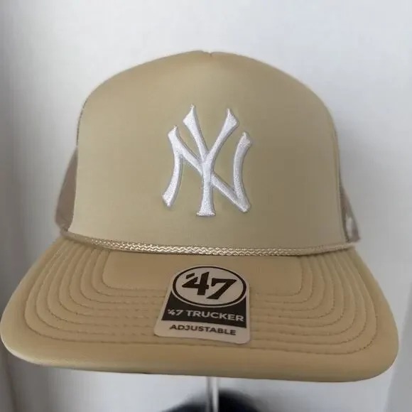 New York Yankees ‘47 Brand MLB Light Gold Mesh Foam Trucker Snapback Hat Cap New
